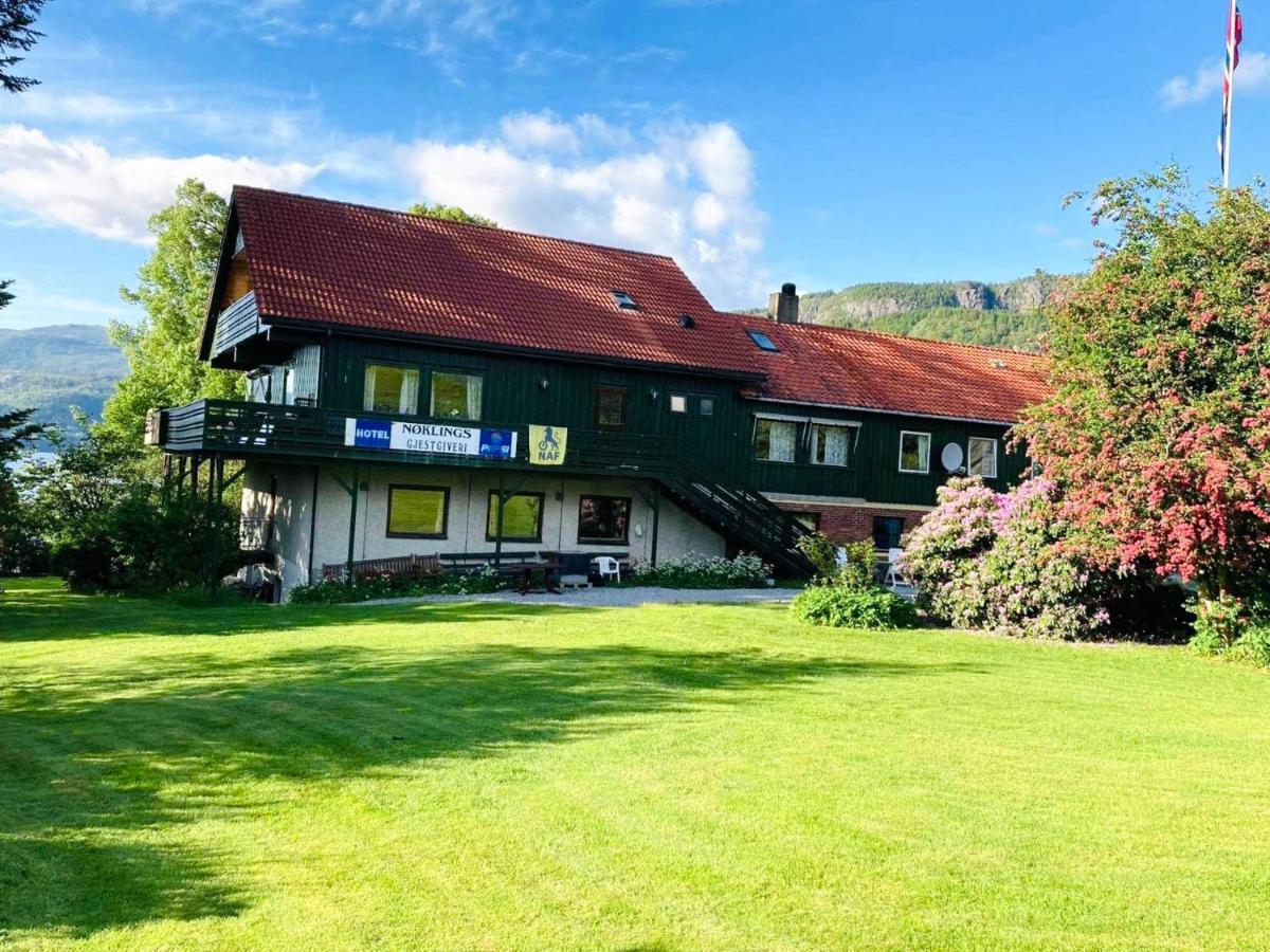 Hotel Nokling & Camping Hjelmeland Exterior foto